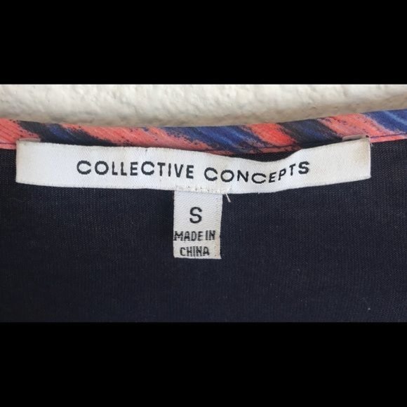 Collective Concepts Print Tunic in Pink/Blue  - Size Small - Picture 4 of 6
